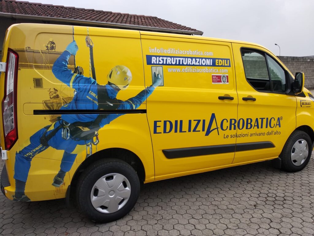 Decorazione furgone automezzi wrapping car flotte aziendali noleggio